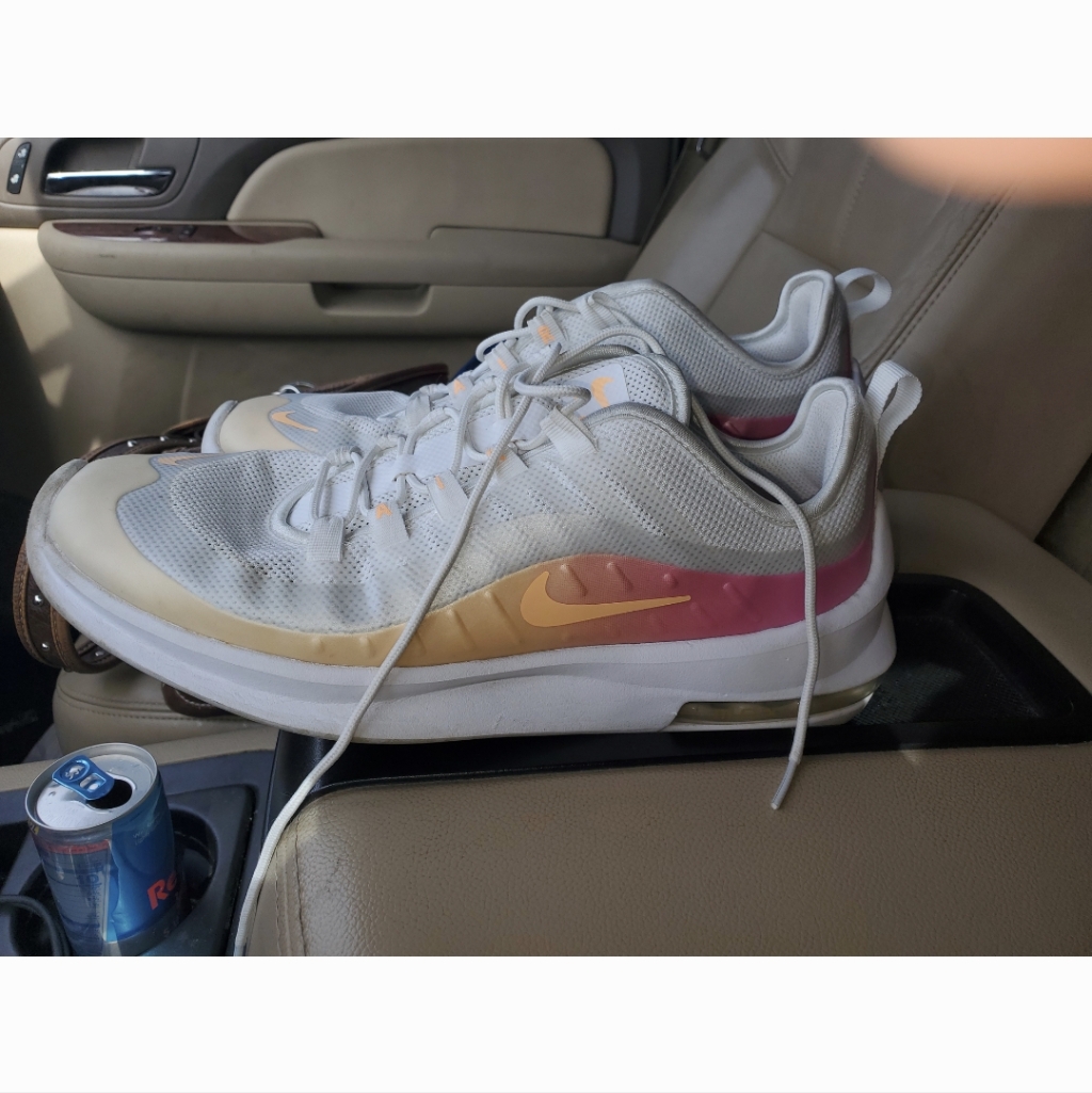 Womens Size 10 Nike Air Max